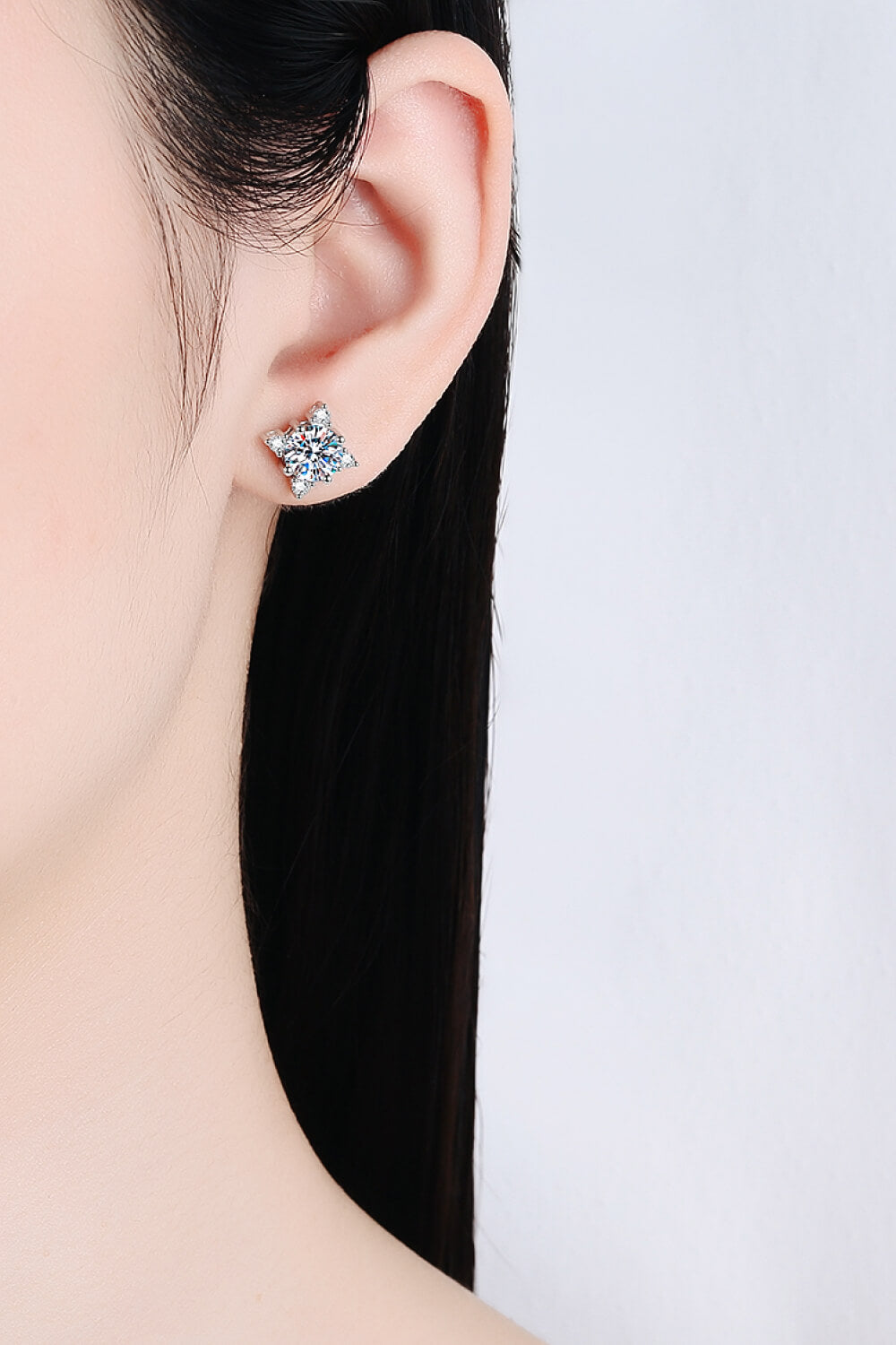 Star shaped 2 Carat Moissanite Stud Earrings